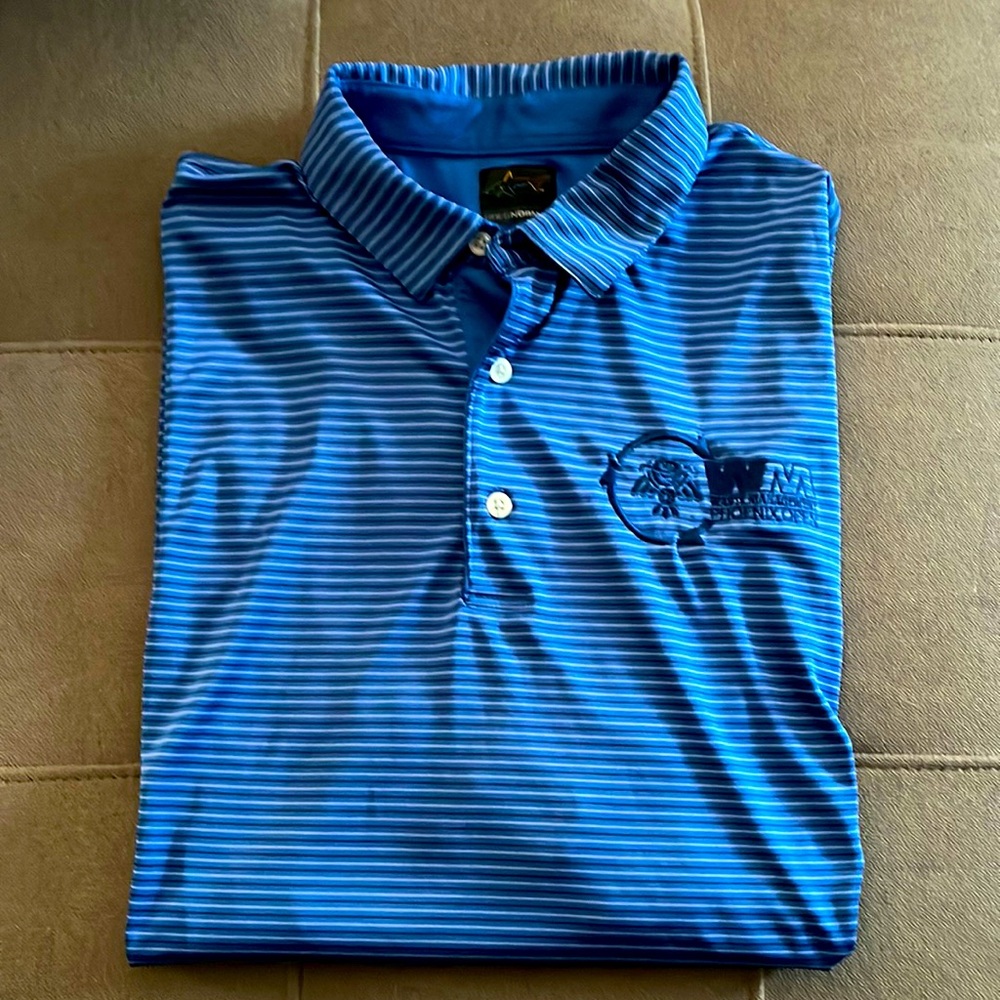 Men’s golf shirt